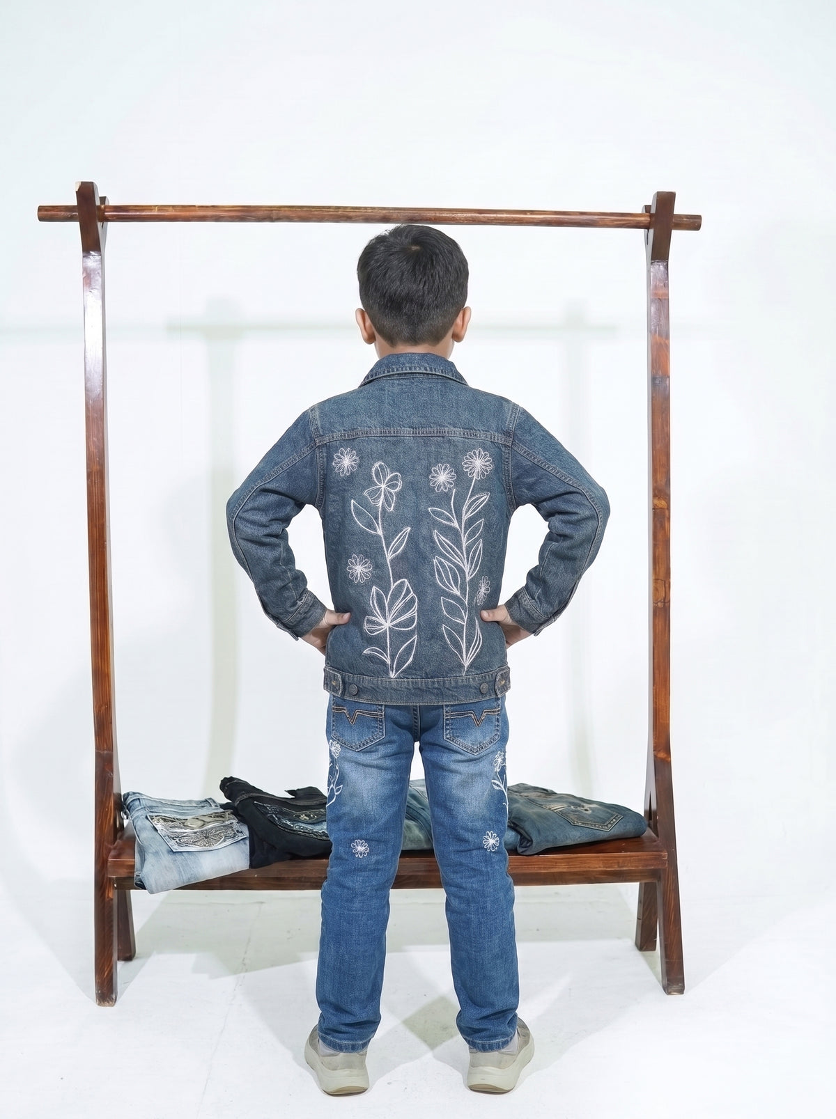 Kids' jeans